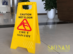 biển báo sàn ướt