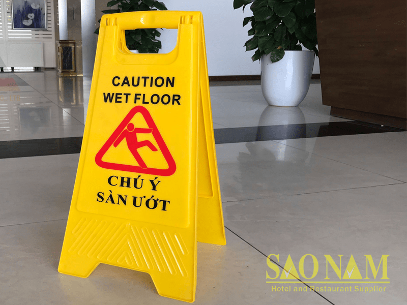 biển báo sàn ướt