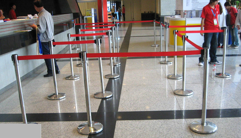 cột chắn inox dây căng