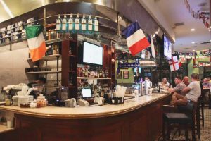 Khu vực quầy bar nhà hàng Jacksons Steakhouse - Nhà hàng Hà Nội Khu vực quầy bar nhà hàng Jacksons Steakhouse - Nhà hàng Hà Nội