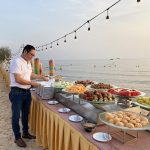 Mẹo setup tiệc buffet ngoài trời tất niên công ty, kệ trưng bày thức ăn buffet giá rẻ